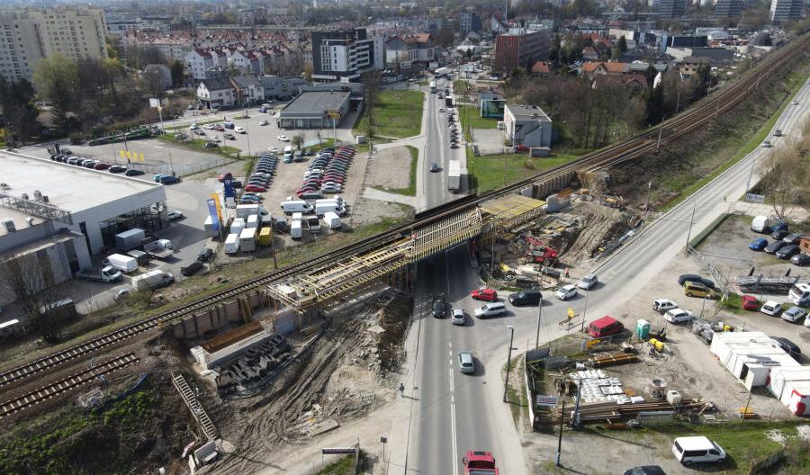 Kraków. Wyburzanie obiektów na wylotówce do Warszawy i Kielc Kraków. Wyburzanie obiektów na wylotówce do Warszawy i Kielc