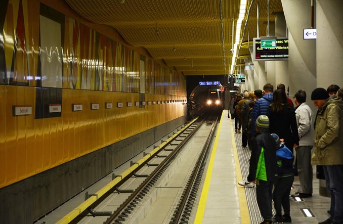 Metro: 500 zł grzywny za pozostawiony bagaż