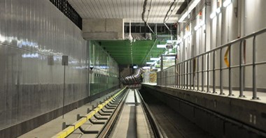 II linia metra od startu z pełnym zasięgiem sieci komórkowych
