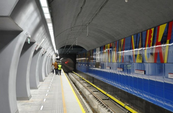 Metro: II linia bez wad istotnych