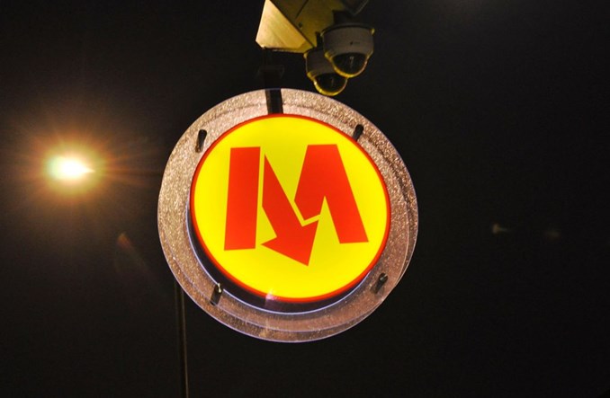 Metro: Pierwsze umowy na handel na dniach