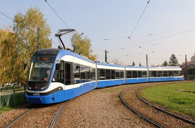 Kraków zabezpieczył 20 mln zł za opóźnione tramwaje Pesy. Co z resztą?