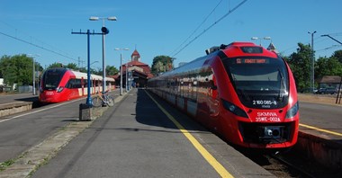 Radni chcą 11 kilometrów ekranów akustycznych w Warszawie. PLK jest sceptyczna