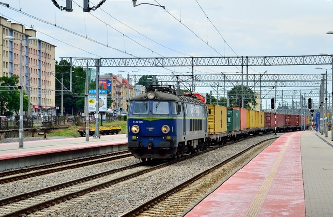 Rośnie rola kolei w obsłudze terminali kontenerowych