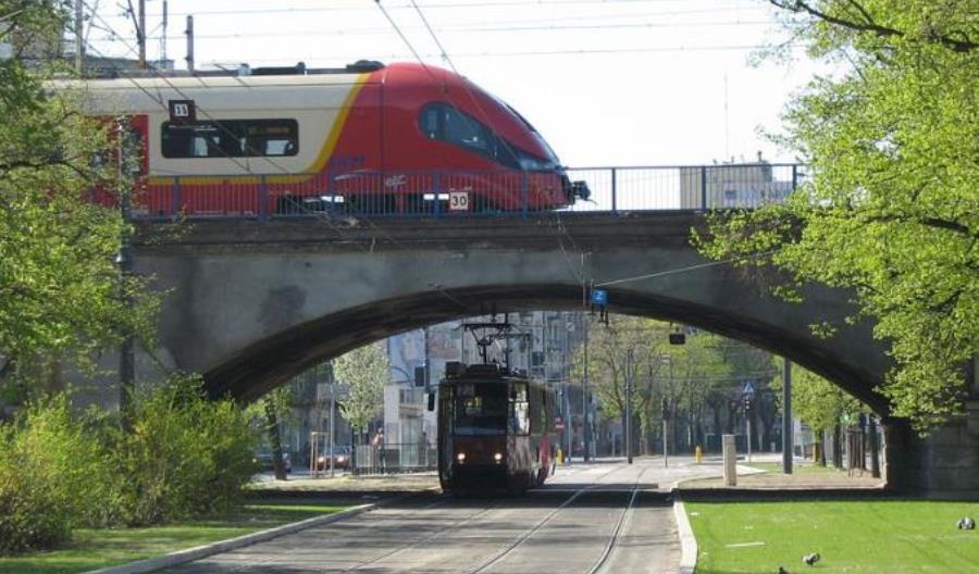 Warszawa miastem transportu publicznego?