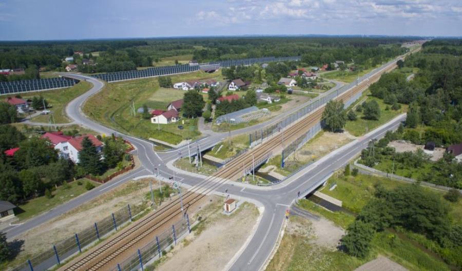 Grupa ZUE po trzech kwartałach zwiększa przychody i zyski Grupa ZUE po trzech kwartałach zwiększa przychody i zyski