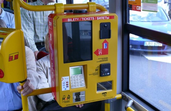 W biletomacie zapłacimy również telefonem