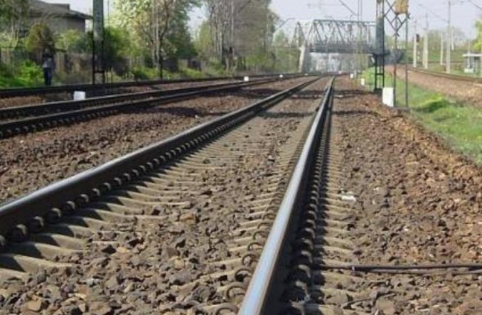 A ta kolej na lotnisko to po co?