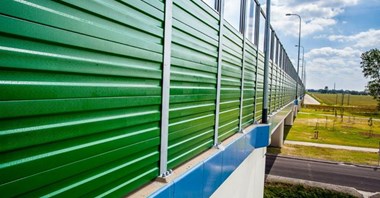 Człowiek, który zasłonił Polskę ekranami akustycznymi wraca do rządu