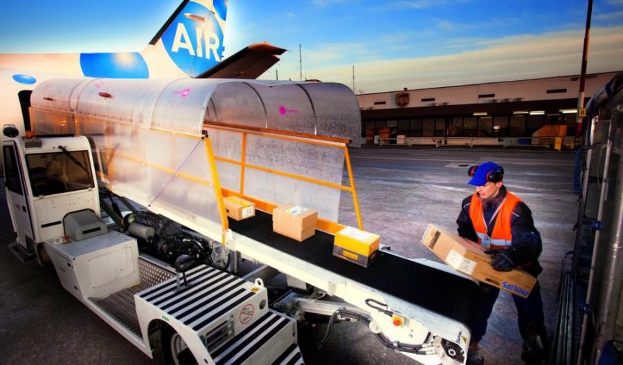 Sprint Air: Transport lotniczy cargo daje przewagę nad innymi Sprint Air: Transport lotniczy cargo daje przewagę nad innymi