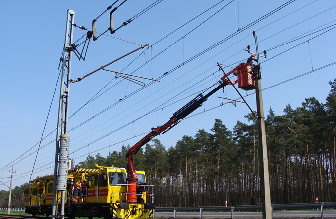 PiS za wstrzymaniem prywatyzacji PKP Energetyka. PKP SA wydłuża termin składania ofert