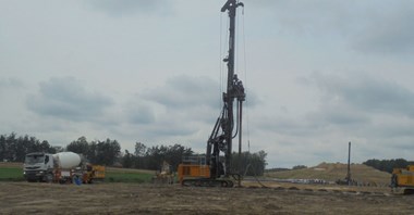 Keller Polska: Jak wzmacniano grunt na S8 koło Zambrowa 