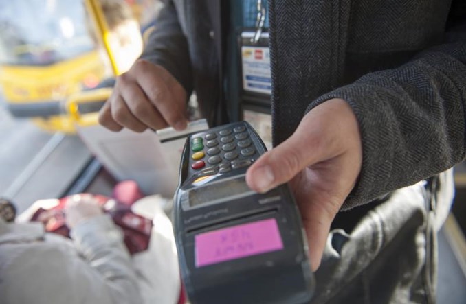 Warszawa. Prywatna firma sprawdzi bilety