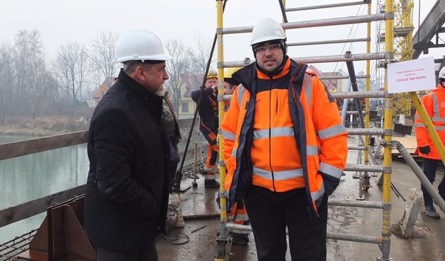 Śląskie: Nowa data oddania mostu w Żywcu Śląskie: Nowa data oddania mostu w Żywcu