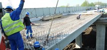 Położono ostatnią belkę na estakadzie S1 w Sosnowcu