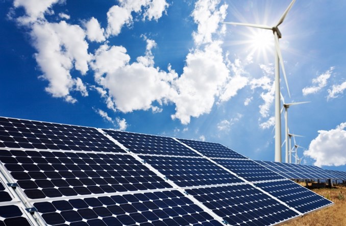 Bloomberg: Wzrost inwestycji w zieloną energię pierwszy raz od 3 lat