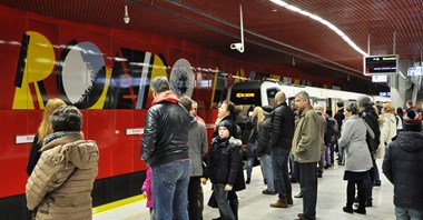 28 milionów pasażerów II linii metra