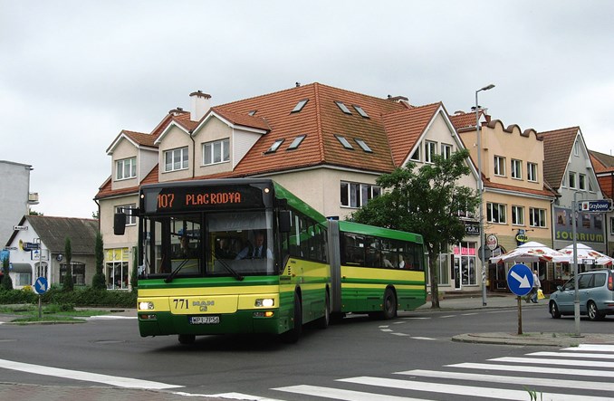 Police zamawiają trzy autobusy