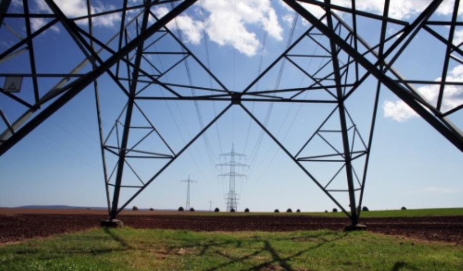 Inwestycje w energetyce. Problemem pieniądze i regulacje Inwestycje w energetyce. Problemem pieniądze i regulacje