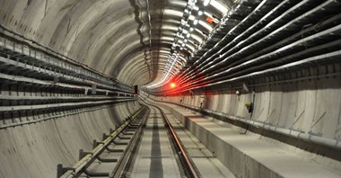 Metro: Konkurs na projekty stacji znacznie wydłużony