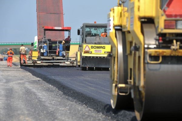 Drogi do 10 km bez decyzji środowiskowej? Resort odpowiada na „Piątkę dla budownictwa”