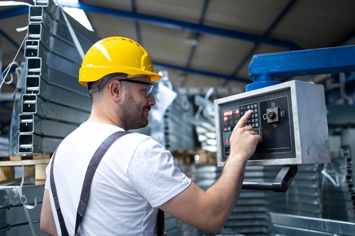 Inżynierowie, projektanci i operatorzy maszyn. Kogo potrzebuje infrastrukturalny Kraków?