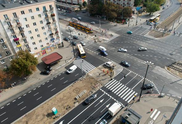 Warszawa: Koniec wakacyjnego frezowania dróg