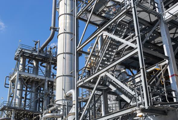 Ograniczenia energii blokują przemysł chemiczny, PSE chce ściągać ją ze wschodu
