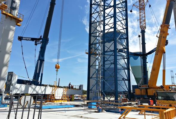 Opolskie: Mostostal montuje stalową konstrukcję kotła w Elektrowni Opole