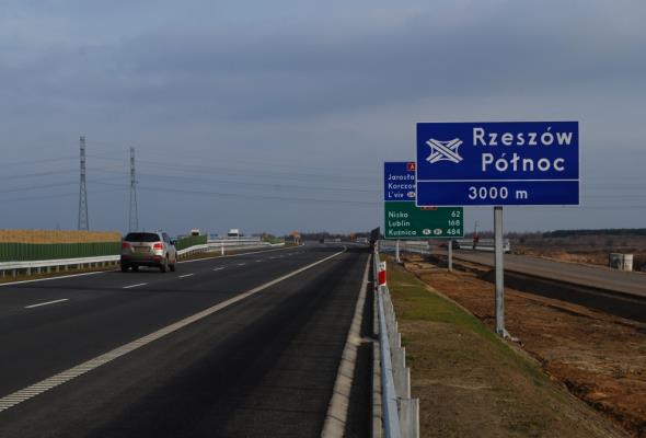 W lipcu A4 przejezdna w całości. Będą jednak utrudnienia