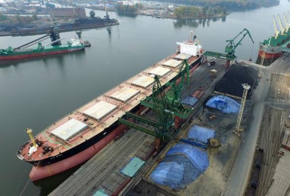 EBI sfinansuje rozwój Zespołu Portów Szczecin i Świnoujście