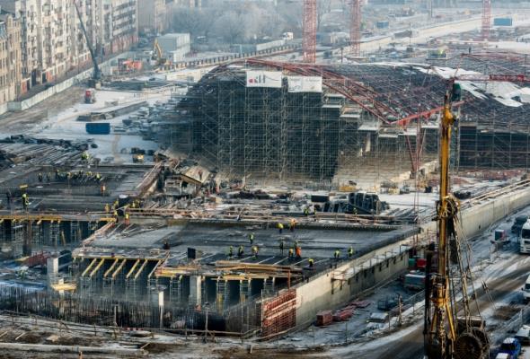 Adamczyk: Wzmocnić polskie firmy budowlane