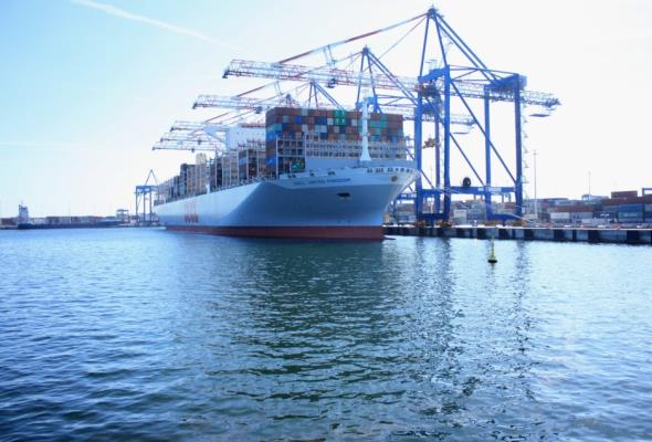 PFR, z dwoma partnerami, kupuje terminal DCT Gdańsk
