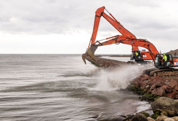 Wbito pierwszą łopatę na budowie nowych przystani w porcie Ystad