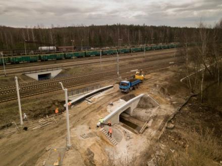 Koleją do lotniska Pyrzowice: Od kwietnia szerszy zakres prac