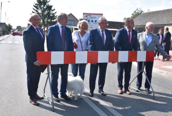 Powiat leszczyński. Przebudowana droga nr 305 otwarta 