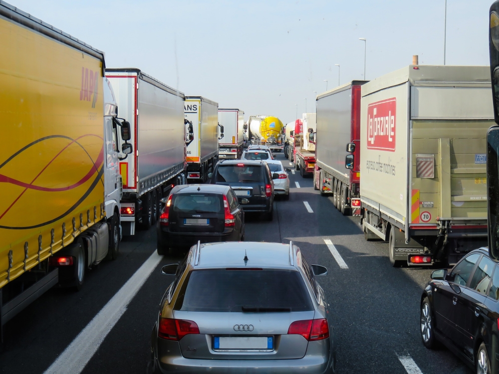 Ze zwolnienia z e-Toll skorzystało 6 tys. pojazdów z pomocą humanitarną 
