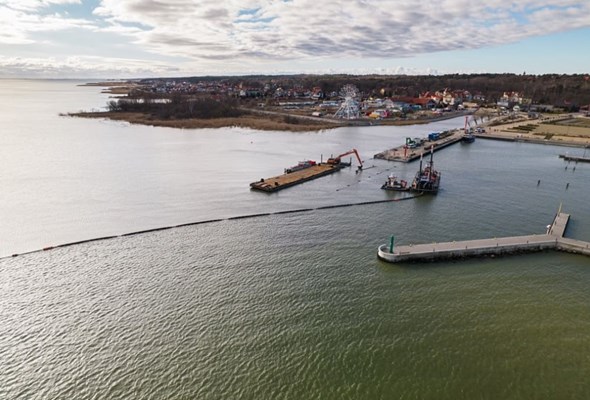 Jak przebiega rozbudowa portu w Krynicy Morskiej