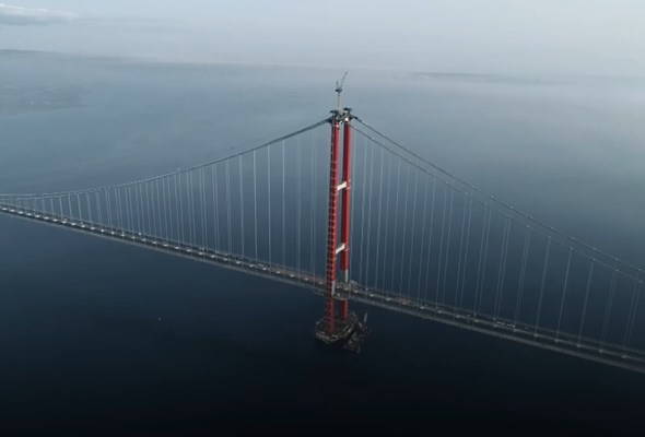 Ogromny most wiszący połączył azjatycką i europejską część Turcji 