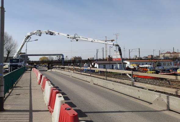 Szczecin: Leją beton na moście nad Kanałem Zielonym