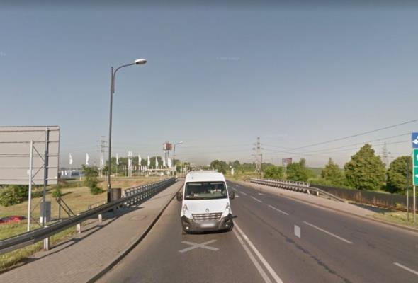Śląskie: koparka uszkodziła wiadukt nad DK-86. Jest przetarg na remont