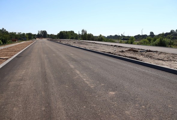 Częstochowa. Zaawansowana rozbudowa DK-46. Powstaje nowy ślad drogi