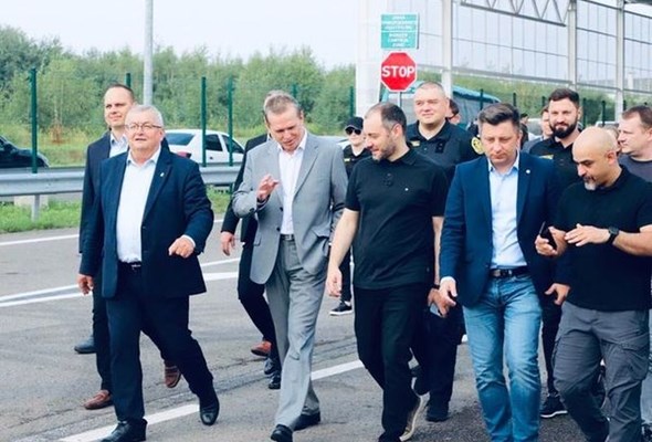 Ważne przejście drogowe do Ukrainy zwiększa przepustowość Ważne przejście drogowe do Ukrainy zwiększa przepustowość