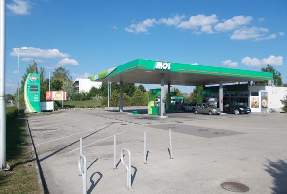 MOL będzie miał w Polsce 500 stacji paliw