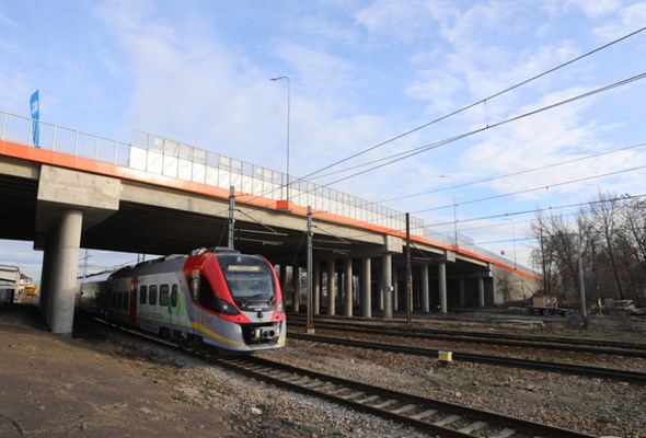 Skarżysko-Kamienna z nowym wiaduktem nad torami