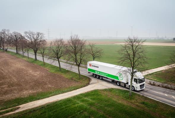 DB Schenker. 40-tonowa ciężarówka na wodór jeździ już po drogach w Niemczech 