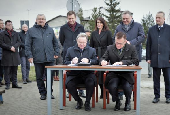 Jest list intencyjny w sprawie wiaduktu nad torami w Nakle
