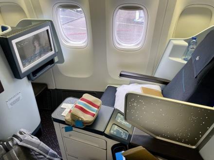 KLM. Tak się podróżuje biznesem w B777 (zdjęcia)
