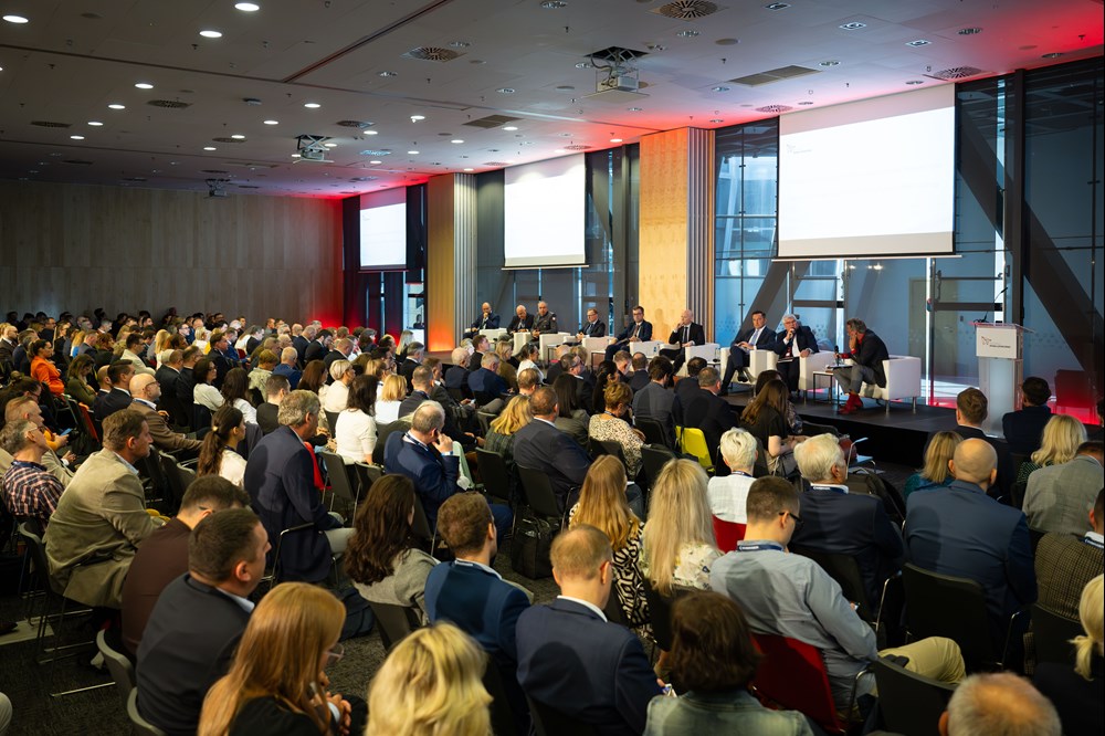 Woźniak, Kurkowski, Kwieciński (GDDKiA), Wyborski, Mochocki (PKP PLK), Czernicki (CPK) na Kongresie Infrastruktury Polskiej!