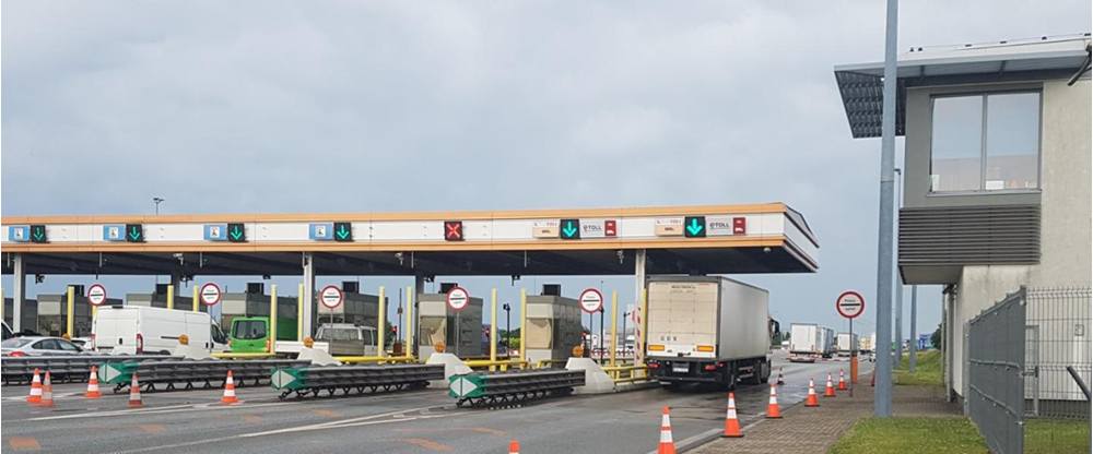 A1 w wakacje będzie płatna. Klimczak wskazał jeden wyjątek